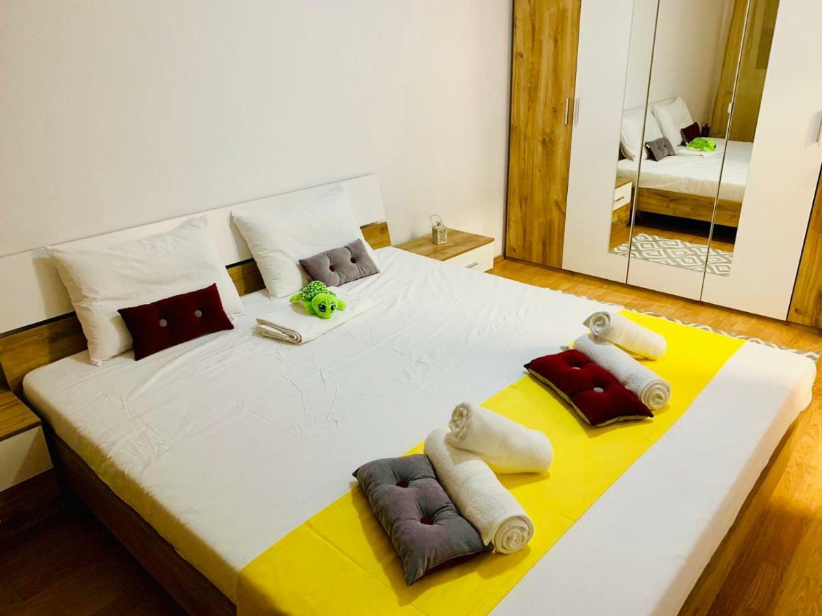 Joy Bucuresti 1